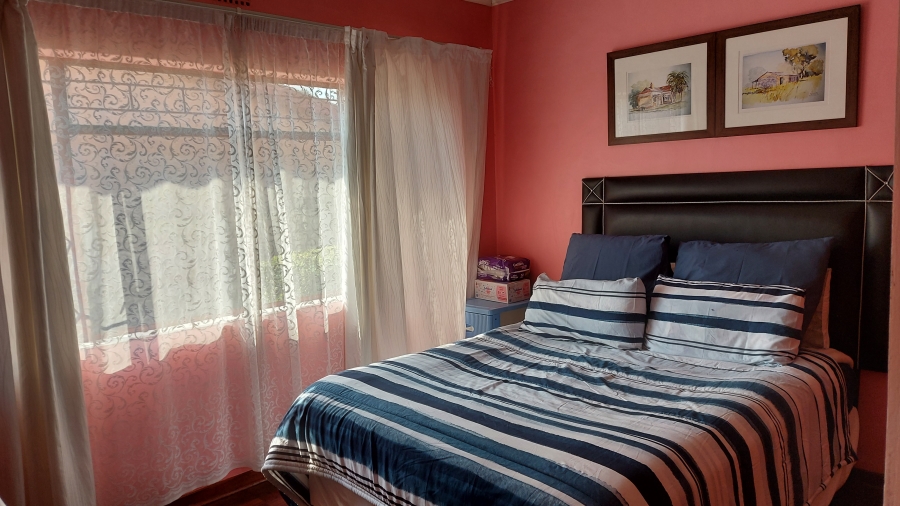 3 Bedroom Property for Sale in Oos Einde North West